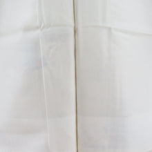 Load image into Gallery viewer, 紬 着物 本場大島紬 証紙付き 白大島 扇子模様 ベージュx薄茶色x赤色 正絹 袷 広衿 カジュアル 仕立て上がり着物 身丈165cm