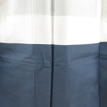 Load image into Gallery viewer, 紬 着物 大島紬 幾何学模様 横双織式 黒色x紺色 袷 広衿 カジュアル 仕立て上がり着物 身丈158cm