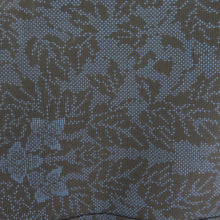 Load image into Gallery viewer, 紬 着物 大島紬 花模様 紺色x黒色 正絹 袷 広衿 カジュアル 仕立て上がり着物 身丈155cm
