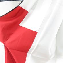 Load image into Gallery viewer, 紬 着物 大島紬 市松に矢羽根模様 紺色x黒色 正絹 袷 広衿 カジュアル 仕立て上がり着物 身丈159cm