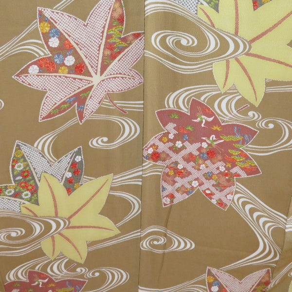 小紋 辛子色x多色 縮緬 流水に紅葉や小花など 正絹 バチ衿 仕立て