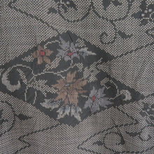 Load image into Gallery viewer, 紬 着物 大島紬 稲妻に花模様 茶色x黒色x薄青色 袷 広衿 正絹 仕立て上がり着物 身丈158cm