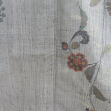Load image into Gallery viewer, 紬 着物 グレーxオレンジ 花草模様 袷 広衿 正絹 仕立て上がり着物 身丈164cm