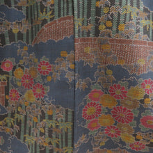 Load image into Gallery viewer, 紬 着物 大島紬 風景模様 黒x紺x多色 袷 広衿 正絹 仕立て上がり着物 身丈159cm