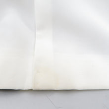 Load image into Gallery viewer, 黒留袖 建物風景 作家物 黒色 五つ紋入り 比翼付き 落款入り 正絹 フォーマル 着物生地 浜縮緬 身丈158cm