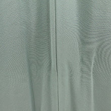 Load image into Gallery viewer, 色無地 胴抜き 緑色 紋入り 一つ紋 木瓜紋 広衿 正絹 仕立て上がり 身丈160cm