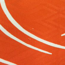 Load image into Gallery viewer, 振袖 朱色x白色 金糸 刺繍入り 波に丸に花紋様 正絹 成人式 仕立て上がり 身丈161cm