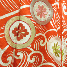 Load image into Gallery viewer, 振袖 朱色x白色 金糸 刺繍入り 波に丸に花紋様 正絹 成人式 仕立て上がり 身丈161cm
