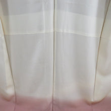 画像をギャラリービューアに読み込む, 付下げ 薄紫色x薄ピンク色 ぼかし染め 唐草花文様 袷 広衿 正絹 仕立て上がり着物 身丈158cm