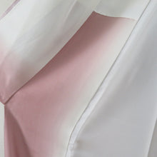 画像をギャラリービューアに読み込む, 付下げ 薄紫色x薄ピンク色 ぼかし染め 唐草花文様 袷 広衿 正絹 仕立て上がり着物 身丈158cm