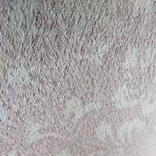 画像をギャラリービューアに読み込む, 付下げ 薄紫色x薄ピンク色 ぼかし染め 唐草花文様 袷 広衿 正絹 仕立て上がり着物 身丈158cm