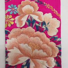 画像をギャラリービューアに読み込む, 半幅帯 アンティーク 絹 日本刺繍 希少 花柄 ピンクxベージュx青 仕立て上がり 長さ348cm