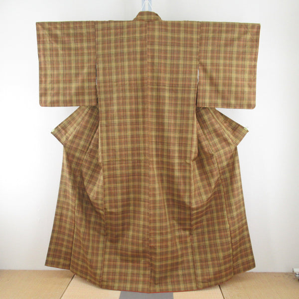 紬 着物 格子模様 辛子色x黄色 袷 広衿 正絹 仕立て上がり着物【中古