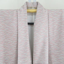 Load image into Gallery viewer, 小紋 付下げ小紋 露芝模様 地紋入り 薄紫x多色 袷 広衿 正絹 仕立て上がり着物 身丈154cm