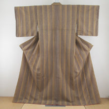 Load image into Gallery viewer, 小紋 ポリエステル 袷 辛子色x小豆色 縦縞に青海波模様 広衿 仕立て上がり 身丈167cm