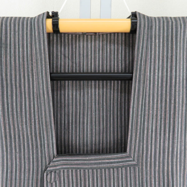 道行 紬 グレーｘ薄ピンク 縞模様 正絹 着物コート 和装用 ちりよけ 身丈120cm 【キモノオフ野々市若松店】 道行 紬 グレーx薄ピンク 縞模様 正絹 着物コート 和装用 ちりよけ