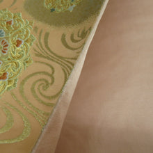 Load image into Gallery viewer, 袋帯 正絹 流水に華文 薄オレンジ色x金色 金糸 六通柄 フォーマル 礼装 長さ440cm