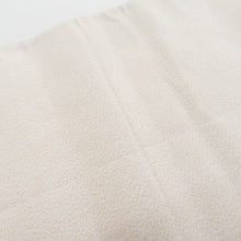 Load image into Gallery viewer, 袋帯 正絹 つづれ織り 金糸 地紙花鳥文様 ベージュ色x金色x多色 お太鼓柄 フォーマル 礼装 長さ440cm