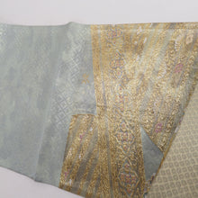 Load image into Gallery viewer, 袋帯 正絹 金糸 華紋に鳥文様 緑色x金色x紫色 六通柄 フォーマル 礼装 長さ430cm