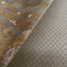 Load image into Gallery viewer, 袋帯 正絹 金糸 華紋に鳥文様 緑色x金色x紫色 六通柄 フォーマル 礼装 長さ430cm