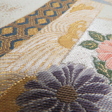 Load image into Gallery viewer, 袋帯 正絹 金糸 ベージュ色x金色x緑色x多色 菱型に四季花文様 六通柄 フォーマル 礼装 長さ448cm