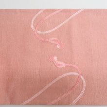 Load image into Gallery viewer, 袋帯 正絹 綴れ織り ピンク色 お太鼓柄 紐文様 フォーマル 礼装 長さ448cm