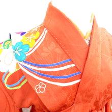 Load image into Gallery viewer, 子供着物 希少 昔 アンティーク着物 四つ身 女児用 オレンジブラウン系 多色 花薬玉 昔きもの 胴裏紅絹 袖口・裾に綿入 大正ロマン コレクター