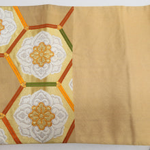 Load image into Gallery viewer, 袋帯 正絹 金糸銀糸 金色x緑色xオレンジ色 ゴールド系 亀甲に華文紋様 六通柄 フォーマル 礼装 長さ432cm