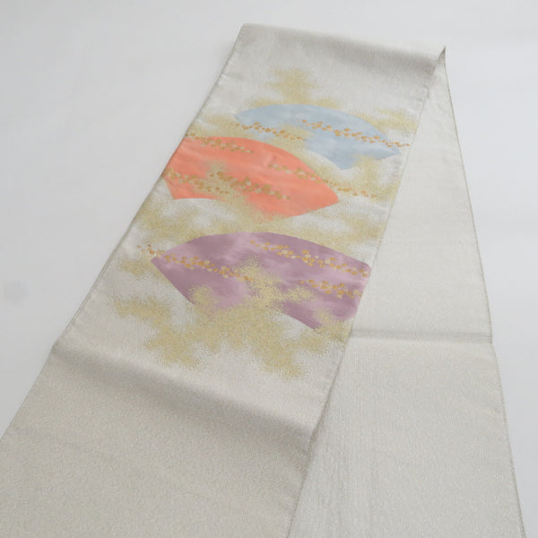 袋帯 正絹 綴れ織り 金糸銀糸 金色ｘ薄紫色ｘサーモンピンク色 パステル系 地紙文様 お太鼓柄 フォーマル 礼装 長さ448cm【中古】 【キモノオフ野々市若松店】 袋帯 正絹 綴れ織り 金糸銀糸 金色x薄紫色xサーモンピンク色