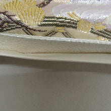 Load image into Gallery viewer, 袋帯 正絹 金糸銀糸 シルバー系 松に鶴と花々文様 シルバーxゴールド 六通柄 フォーマル 礼装 長さ440cm