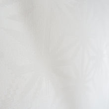 Load image into Gallery viewer, 子供着物 襦袢単品 女の子用 四つ身 麻の葉に菊文様 白色 ポリエステル 女児 フォーマル 7歳 七五三 祝着 子供じゅばん 身丈118cm