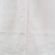 Load image into Gallery viewer, 子供着物 襦袢単品 女の子用 四つ身 飛び文様 ピンク色 ポリエステル 半衿付き 女児 フォーマル 7歳 七五三 祝着 子供じゅばん 身丈127.5cm