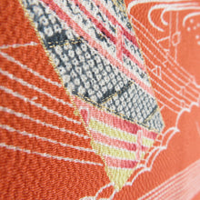 Load image into Gallery viewer, 小紋 正絹 縮緬 ちりめん オレンジ色x多色 えり華製 色紙に風景模様 カジュアル カラフル 仕立て上がり 身丈154cm