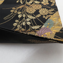 Load image into Gallery viewer, 名古屋帯 正絹 ゴールド系 金糸 黒色x金色x多色 六通柄 熨斗に花々文様 仕立て上がり 着物帯 長さ363cm