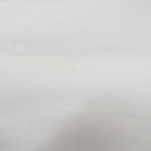 Load image into Gallery viewer, 名古屋帯 正絹 白色x金色 金糸 地紙文に小花文様 六通柄 仕立て上がり 着物帯 長さ354cm