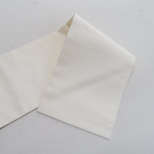 Load image into Gallery viewer, 名古屋帯 正絹 白色x金色 金糸 地紙文に小花文様 六通柄 仕立て上がり 着物帯 長さ354cm