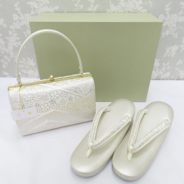 伊と忠　高級　草履バッグセット　23.5㎝　一度使用　新品同様シャンパンゴールド 伊と忠 高級 草履バッグセット 23.5㎝ 一度使用 新品同様シャンパン