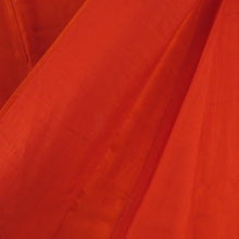 Load image into Gallery viewer, 襦袢 アンティーク 紅絹 菊に牡丹と桜文様 袷仕立て 赤色 長襦袢 レトロ 大正ロマン 昔着物 身丈135cm