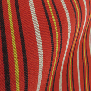 ウール着物 単衣 縞模様 織り文様 バチ衿 赤色 カジュアルきもの 仕立て上がり 身丈156cm 美品