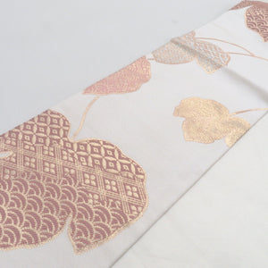 名古屋帯 蔦の葉文様 金糸 白色 正絹 六通柄 九寸帯 カジュアル 仕立て上がり 着物帯 長さ386cm