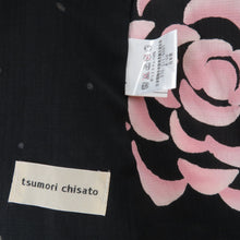 Load image into Gallery viewer, TSUMORI CHISATO ツモリチサト 夏着物 薔薇と蝶 黒色 ポリエステル 洗える 女性用浴衣 レディース 夏物 仕立て上がり 身丈167cm