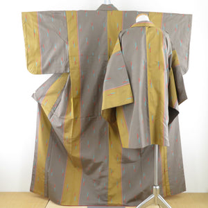 Tsumugi Kimono Ensemble Feather with Feather Pattern Powl Back Collar Brown Color Yamabuki Color Silk Casual Tailor