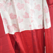 Load image into Gallery viewer, Kimono Court Bankan Umbrella Rain Court Kimono Red Red Pure Silk Outpatient Yama and Kin