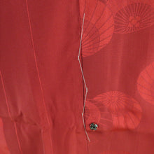 Load image into Gallery viewer, Kimono Court Bankan Umbrella Rain Court Kimono Red Red Pure Silk Outpatient Yama and Kin