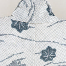 Load image into Gallery viewer, Autumn leaf pattern on a small craft lined with a wide collar white pure silk