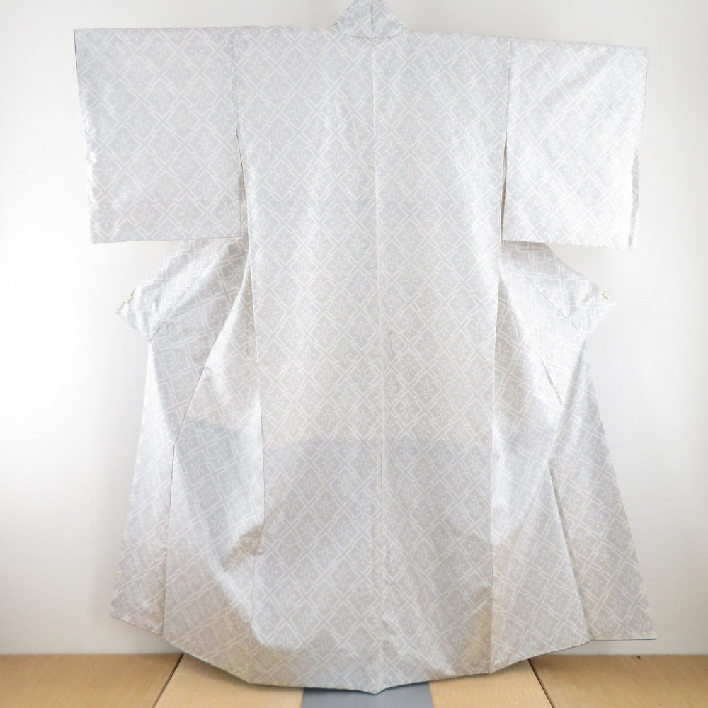 Tsumugi Kimono White Oshima Tsumugi Flower pattern Lined Collar white pure silk casual tailoring up 156cm