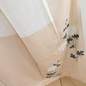 色留袖 金駒刺繍 菊文様 ベージュ色 袷 広衿 正絹 三つ紋 木瓜紋 仕立て上がり着物 身丈157cm