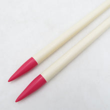 Load image into Gallery viewer, DAISO ダイソー 毛糸 モール毛糸 あむころ パフィーライム 10玉セット 1玉40g 約18m 超極太 クロバー棒針付き