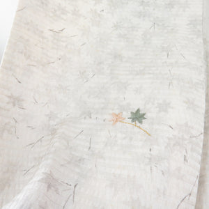 訪問着 刺繍 暈し 紅葉に秋草文様 灰ベージュ色 袷 広衿 正絹 一つ紋 木瓜紋 仕立て上がり着物 身丈159cm
