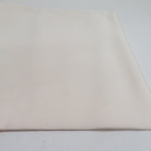 画像をギャラリービューアに読み込む, 名古屋帯 正絹 塩瀬 椿文様 箔 お太鼓柄 九寸帯 白色 カジュアル 仕立て上がり 着物帯 長さ357cm